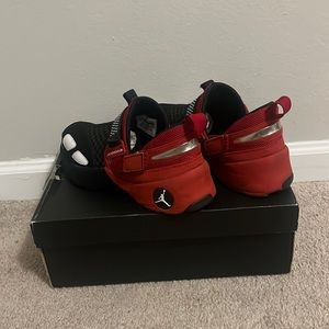 Jordan Trunner LX OG Bred. Sz.10. Gently Used.